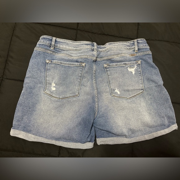 KanCan shorts size 20 - Picture 2 of 2